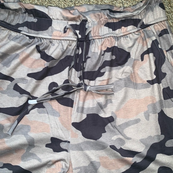 Camouflage Comfort Pants with Drawstrings - Picture 3 of 5